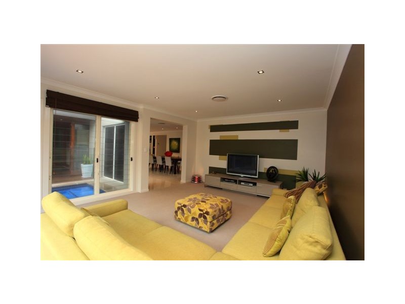 14 Inverness Place, Peregian Springs QLD 4573