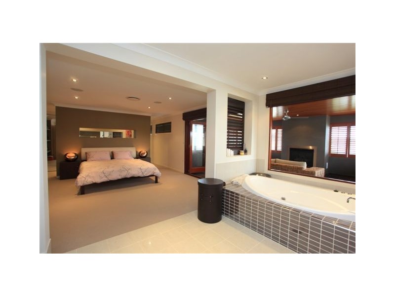 14 Inverness Place, Peregian Springs QLD 4573