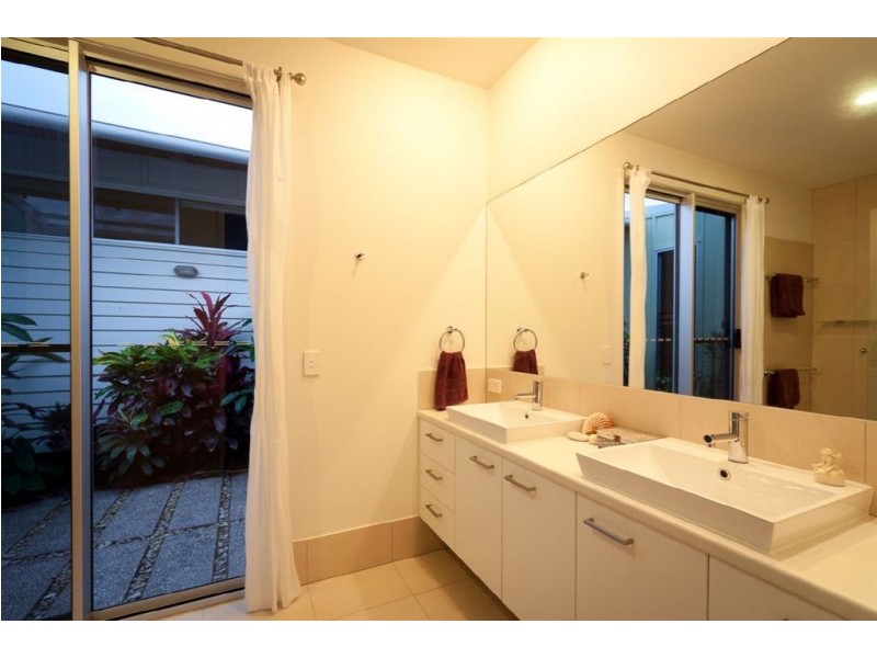 12 Boardrider Cres, Mount Coolum QLD 4573