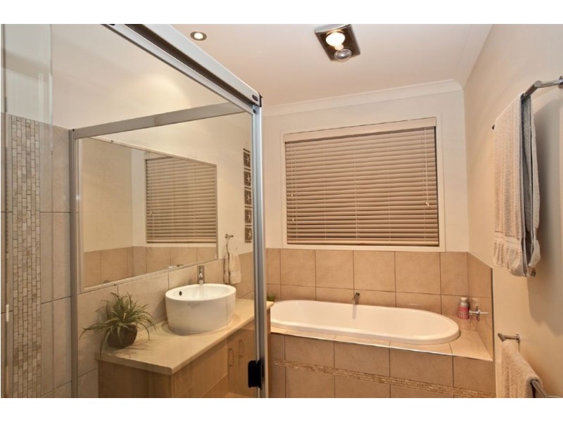 1 Bahran Court, Peregian Springs QLD 4573