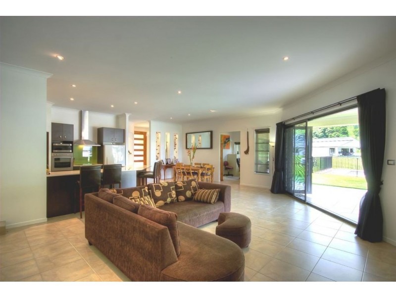 7 BELVEDERE PLACE, Maroochy River QLD 4561