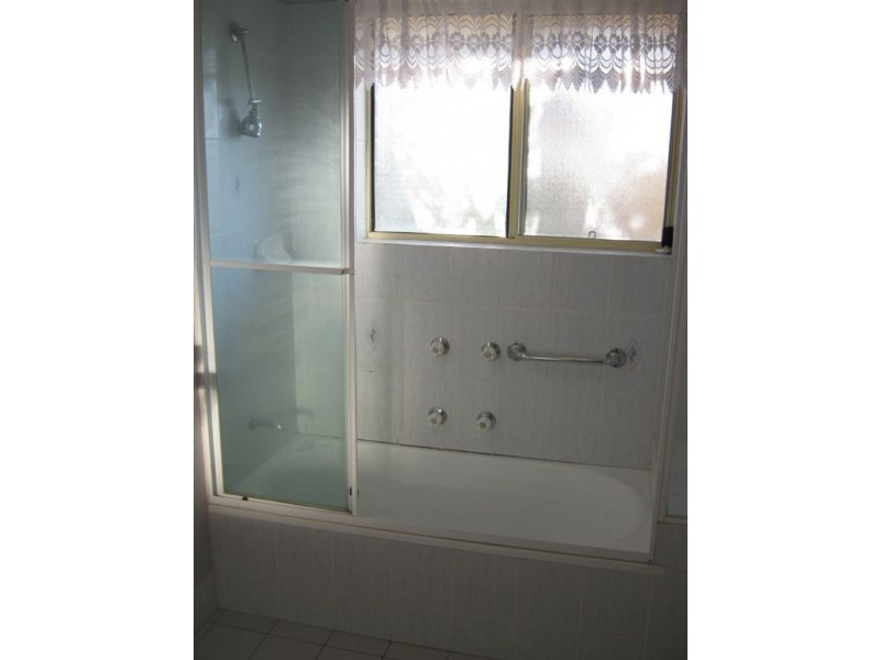 1/121 Keith royal drive, Marcoola QLD 4564