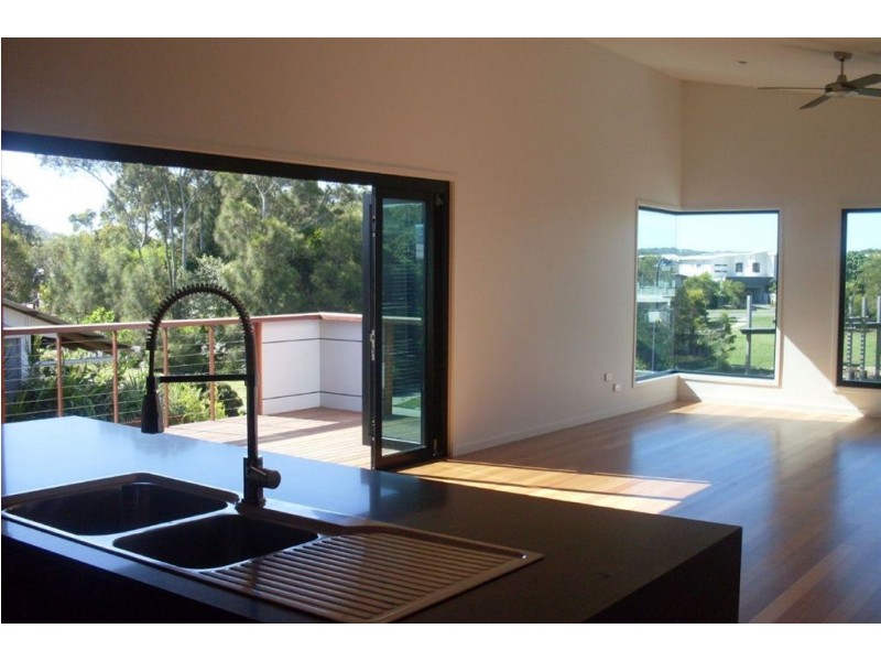 18 Boardrider Crescent, Mount Coolum QLD 4573