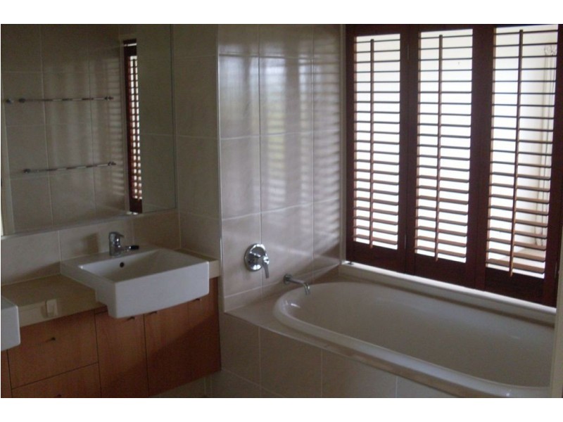 126/80 North Shore Road, Twin Waters QLD 4564