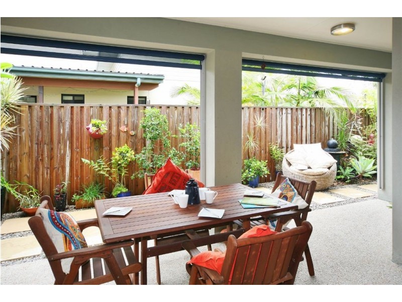 1/7 Suzanne Close, Mudjimba QLD 4564