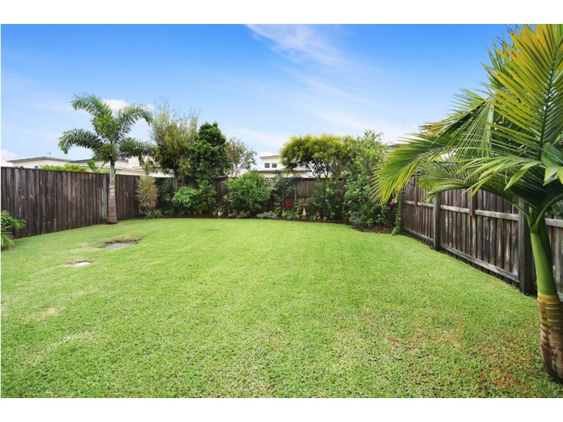 1/7 Suzanne Close, Mudjimba QLD 4564