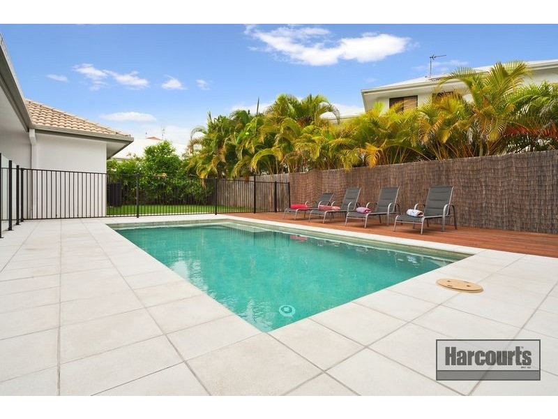 11 Dornoch Way, Peregian Springs QLD 4573