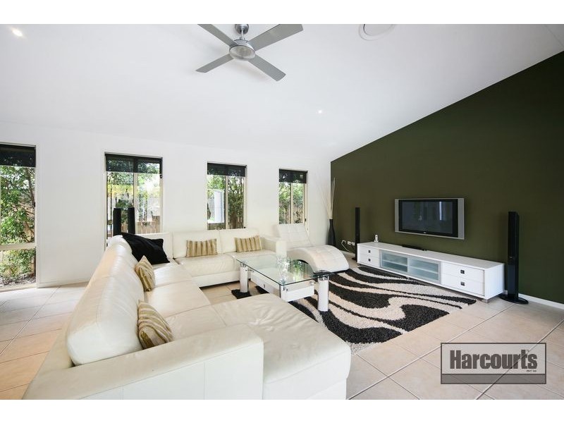 11 Dornoch Way, Peregian Springs QLD 4573