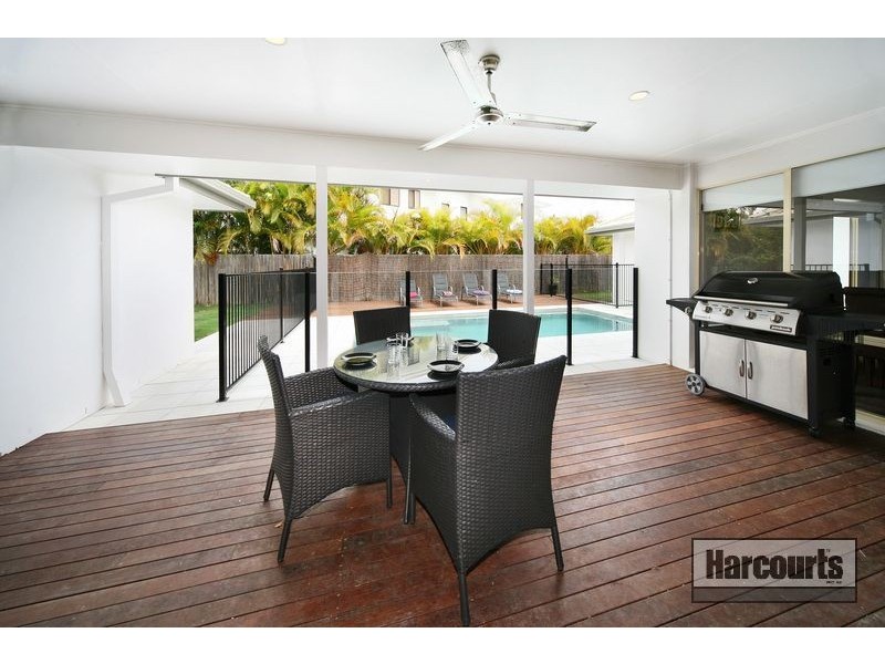 11 Dornoch Way, Peregian Springs QLD 4573