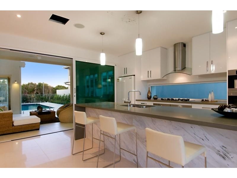 10 SUNSET AVENUE, Coolum Beach QLD 4573