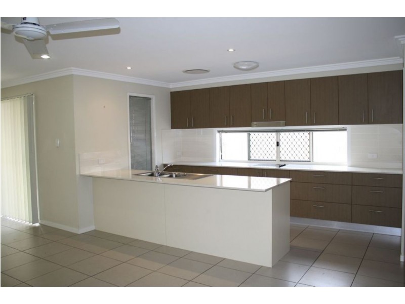 25 Maidstone Crescent, Peregian Springs QLD 4573