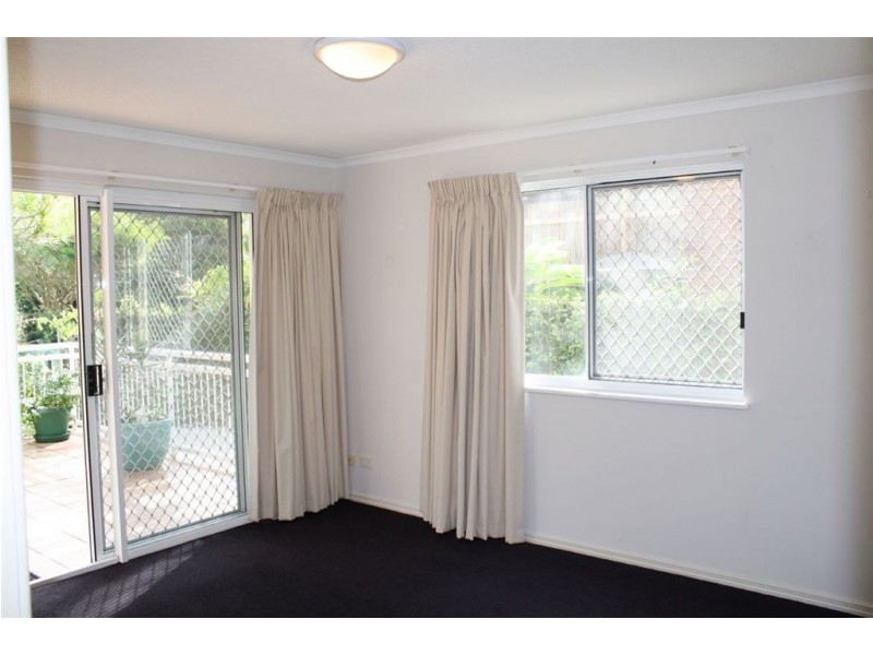 2/1704 David Low Way, Coolum Beach QLD 4573