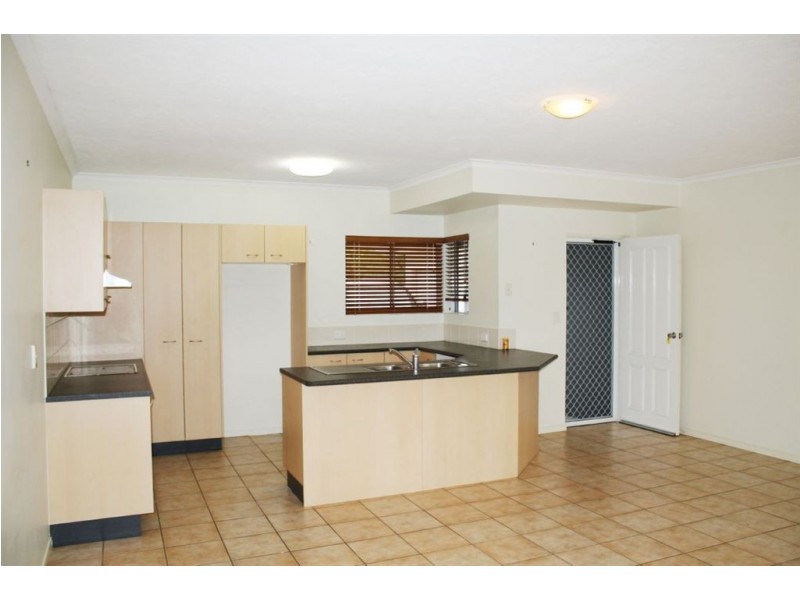 2/23-25 Pandanus Street, Mudjimba QLD 4564