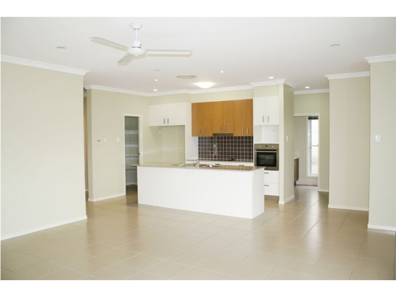 27 MAIDSTONE CRES, Peregian Springs QLD 4573