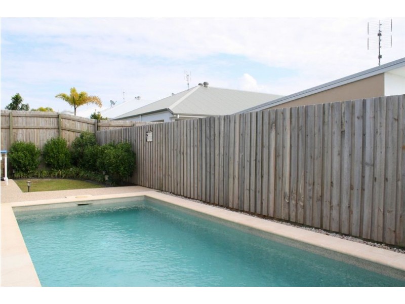 27 MAIDSTONE CRES, Peregian Springs QLD 4573