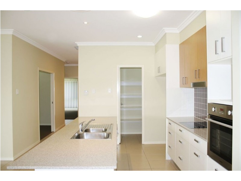 27 MAIDSTONE CRES, Peregian Springs QLD 4573