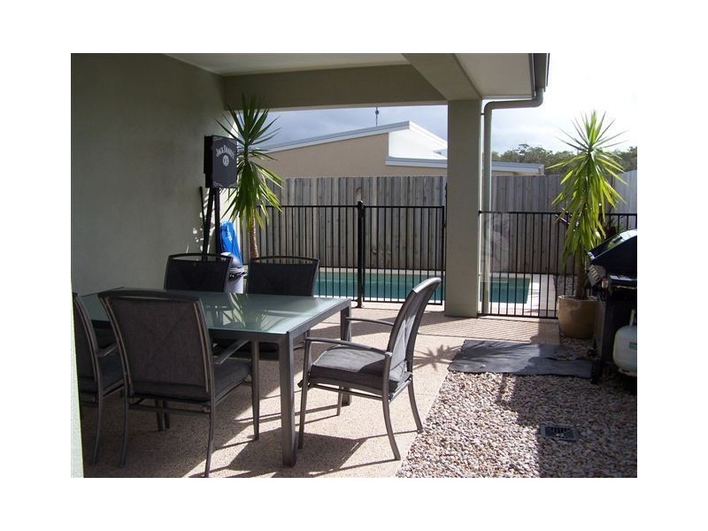 27 MAIDSTONE CRES, Peregian Springs QLD 4573