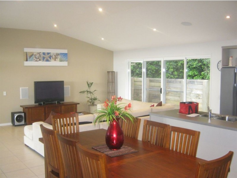 2 wandaa court, Mount Coolum QLD 4573