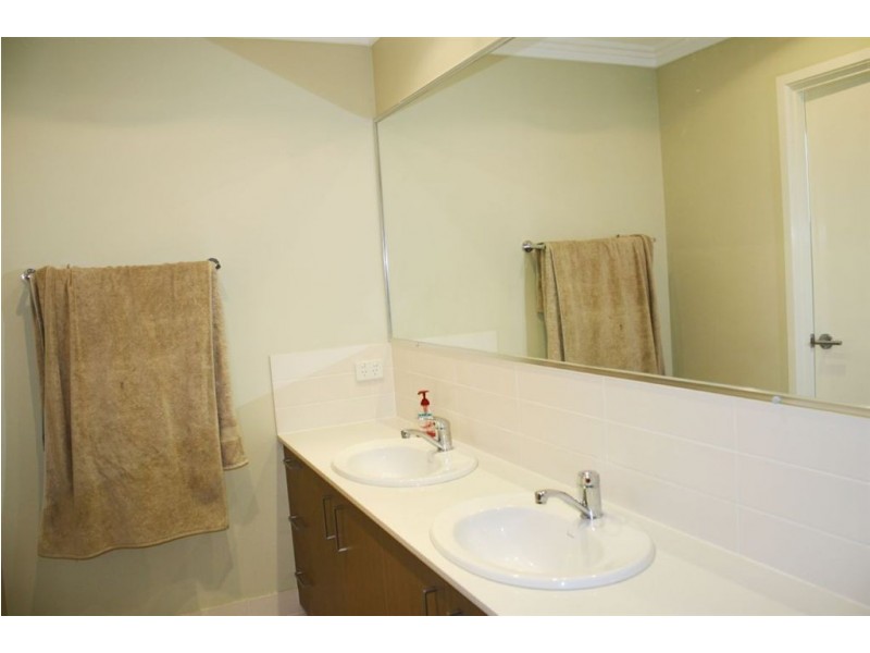 34 MAIDSTONE CRESCENT, Peregian Springs QLD 4573