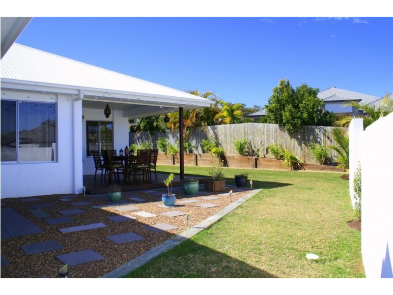 5 Sandhurst Crescent, Peregian Springs QLD 4573