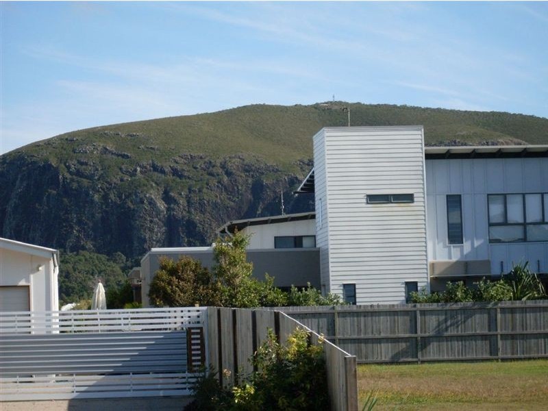 12 Breezeway Street, Mount Coolum QLD 4573