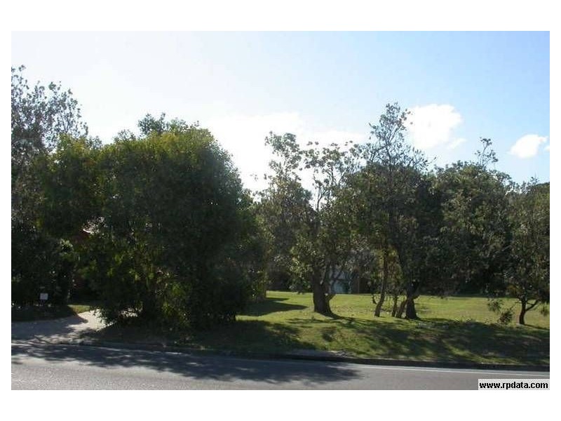 1496 David Low Way, Yaroomba QLD 4573