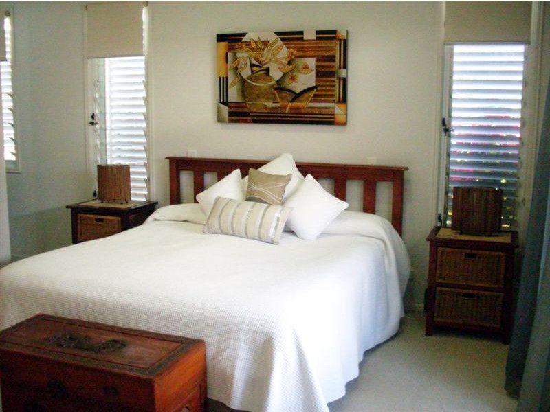 6 Peachtree Crescent, Peregian Springs QLD 4573