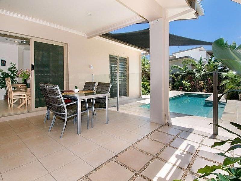 16 Waterline Close, Mount Coolum QLD 4573