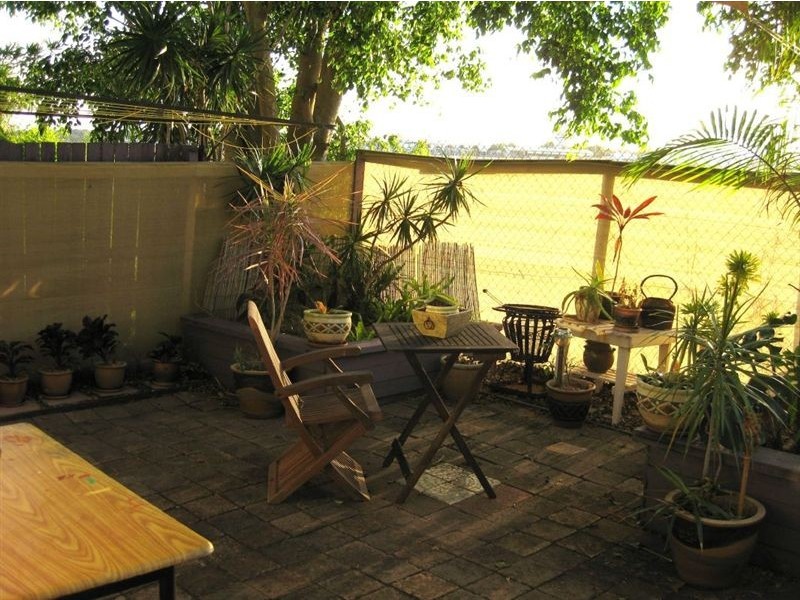 2/73 Keith Royal Drive, Marcoola QLD 4564