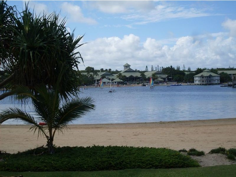52/80 North Shore Road, Twin Waters QLD 4564