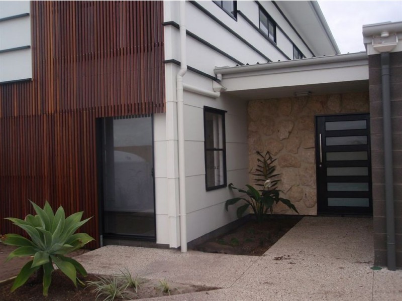 24 Wave Crescent, Mount Coolum QLD 4573