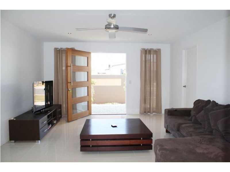 8 Oceancall Lane, Mount Coolum QLD 4573