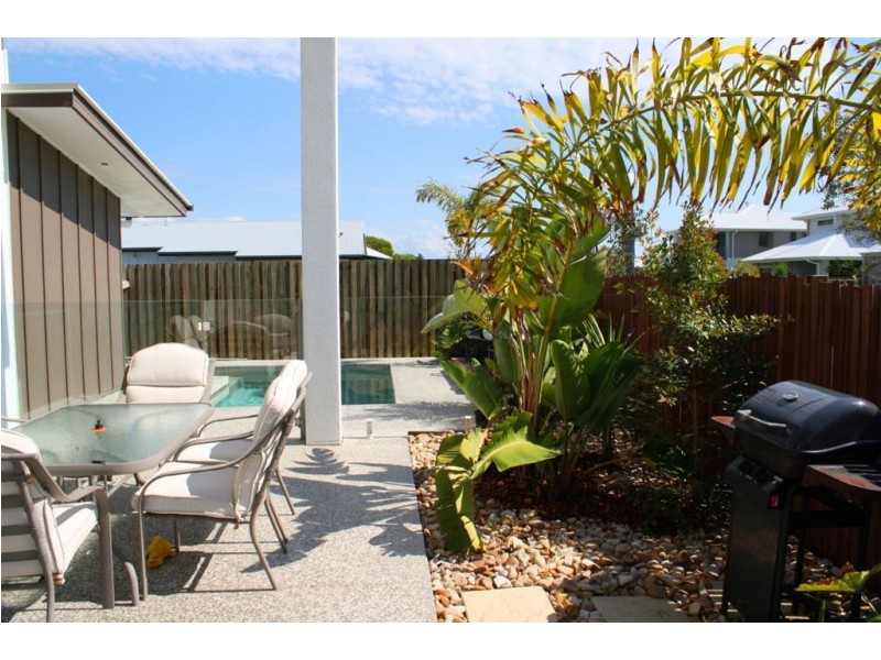 8 Oceancall Lane, Mount Coolum QLD 4573