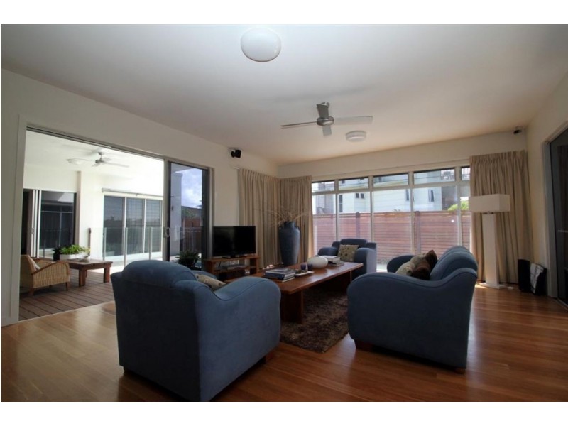 9/80 North Shore Road, Twin Waters QLD 4564