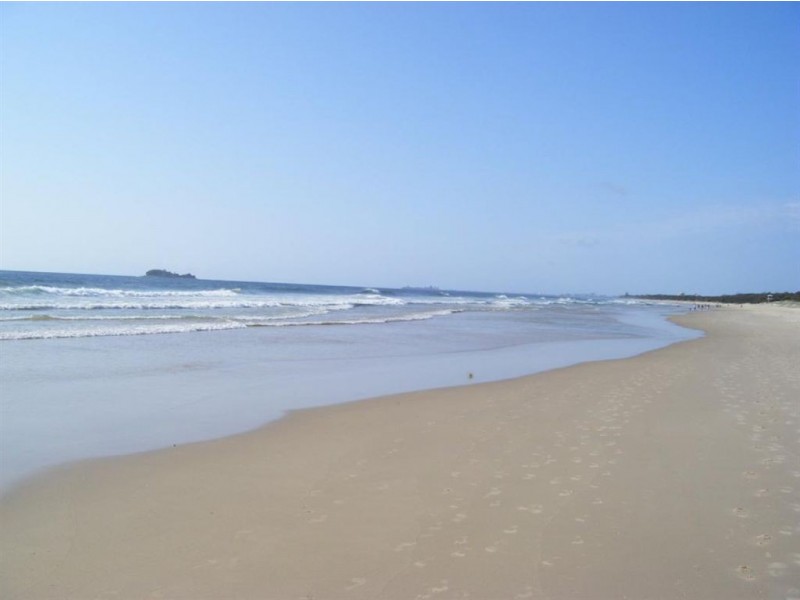 1 Bondi Court, Mount Coolum QLD 4573