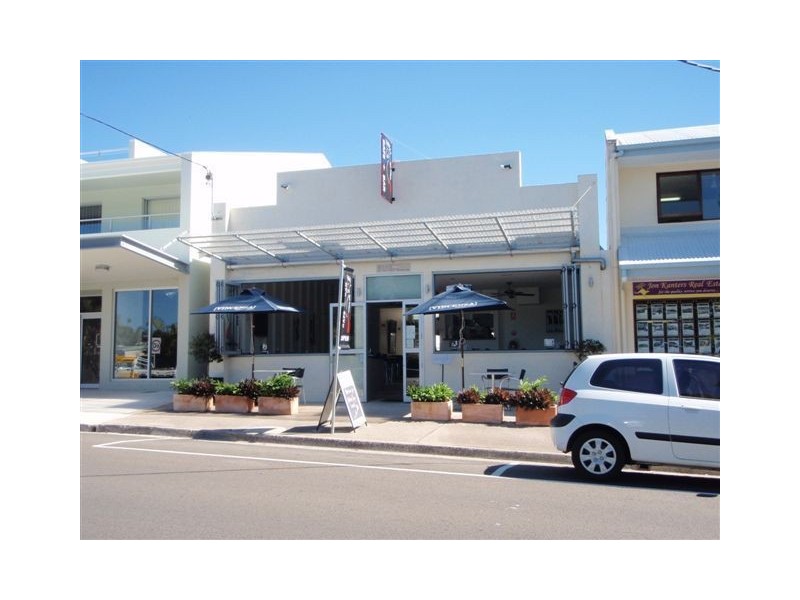 4 Gympie Road, Tin Can Bay QLD 4580