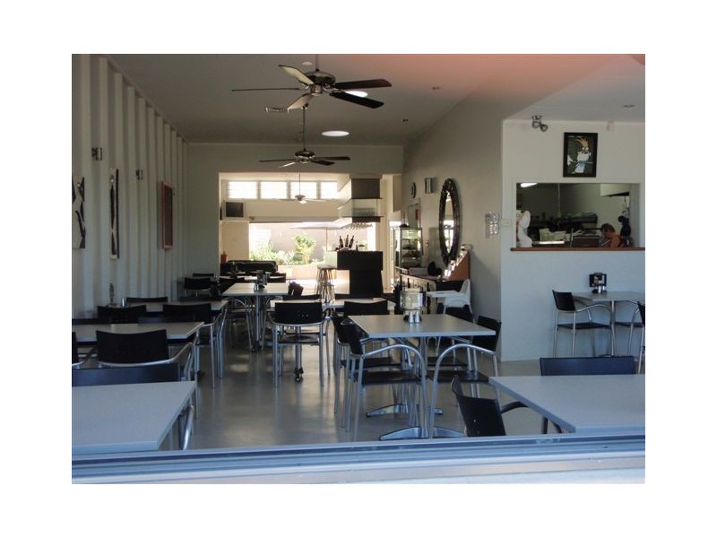 4 Gympie Road, Tin Can Bay QLD 4580