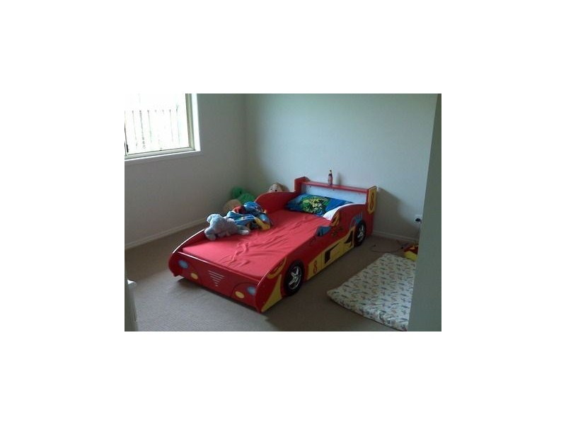 20 PRESENTATION BLVD, Nambour QLD 4560