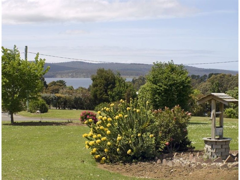 11 Weedings Way, Woodbridge TAS 7162