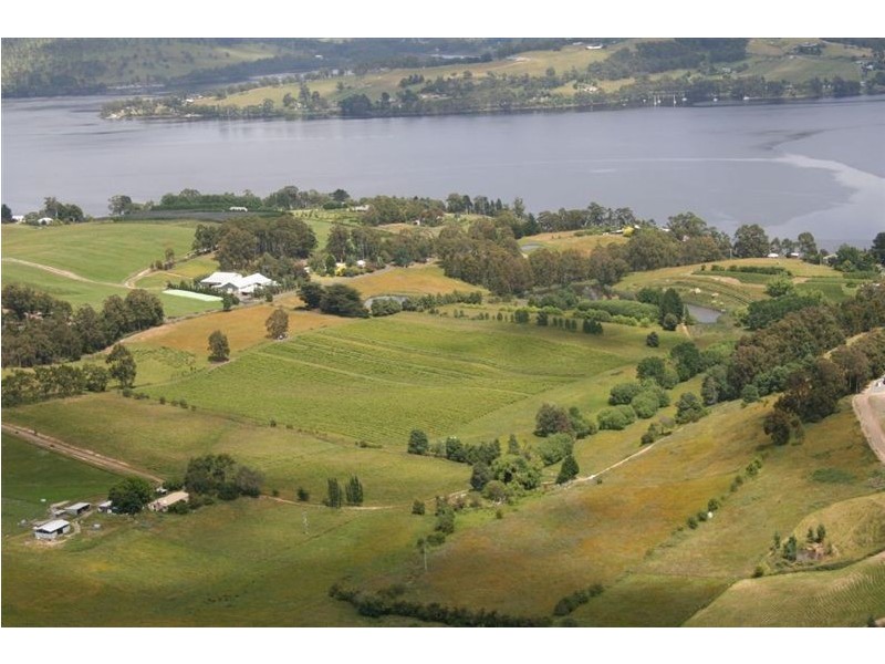 42 Dillons Road, Glaziers Bay TAS 7109