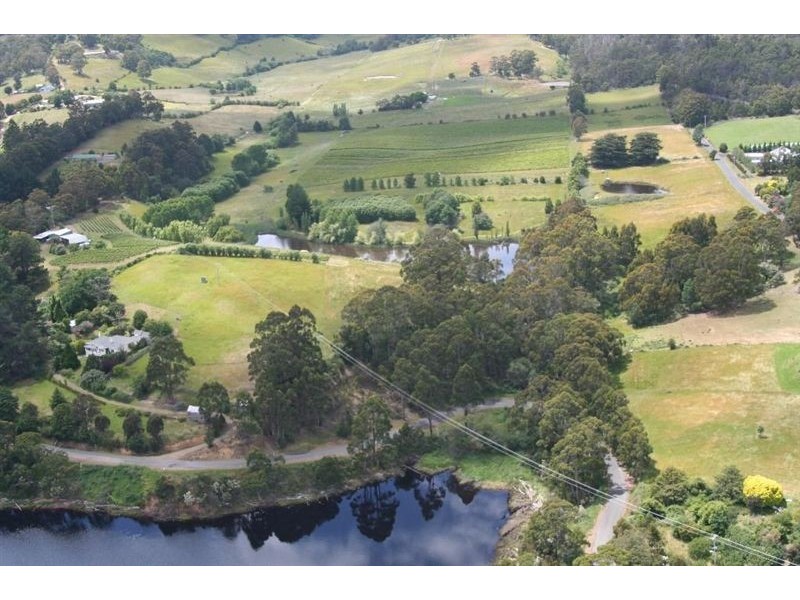 42 Dillons Road, Glaziers Bay TAS 7109