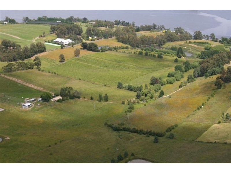 42 Dillons Road, Glaziers Bay TAS 7109