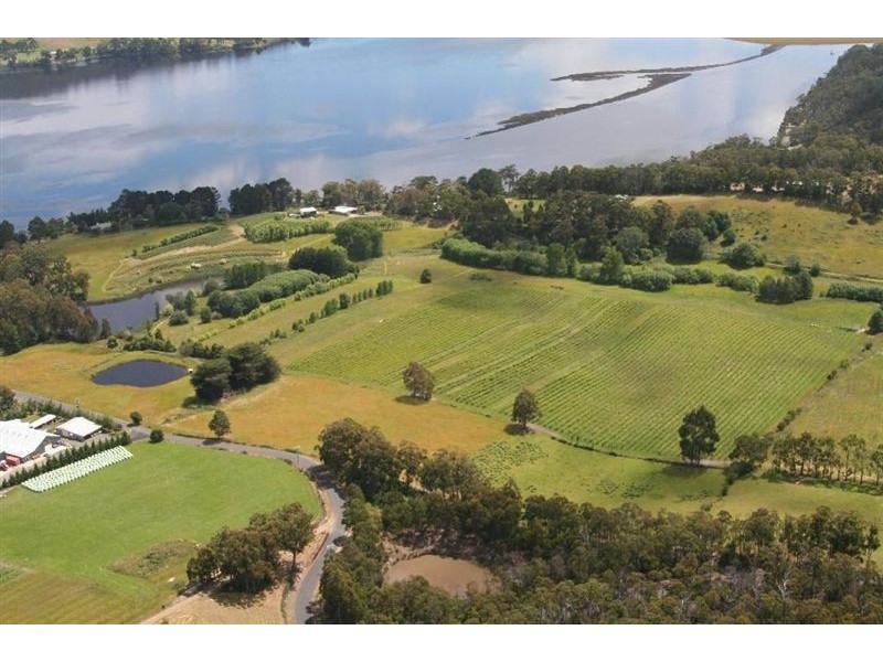 42 Dillons Road, Glaziers Bay TAS 7109