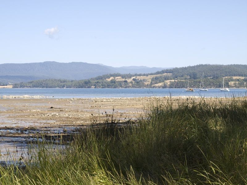 6677 Channel Highway, Deep Bay TAS 7112