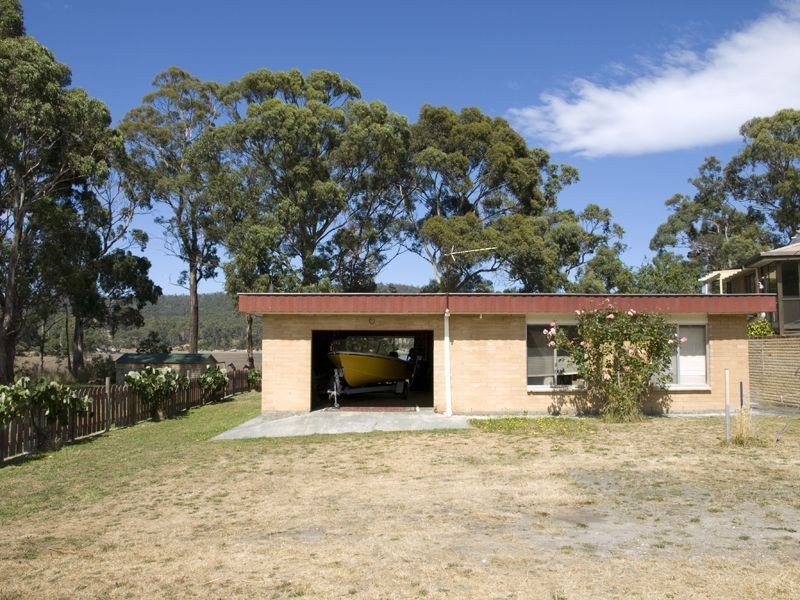 6677 Channel Highway, Deep Bay TAS 7112
