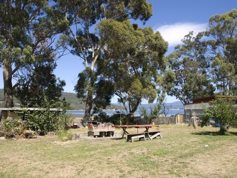 6677 Channel Highway, Deep Bay TAS 7112