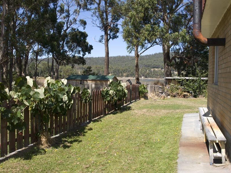 6677 Channel Highway, Deep Bay TAS 7112