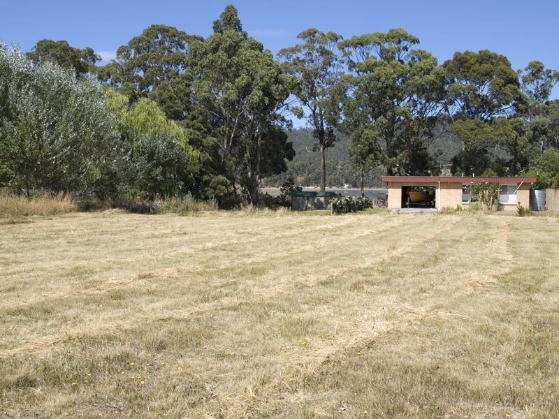 6677 Channel Highway, Deep Bay TAS 7112