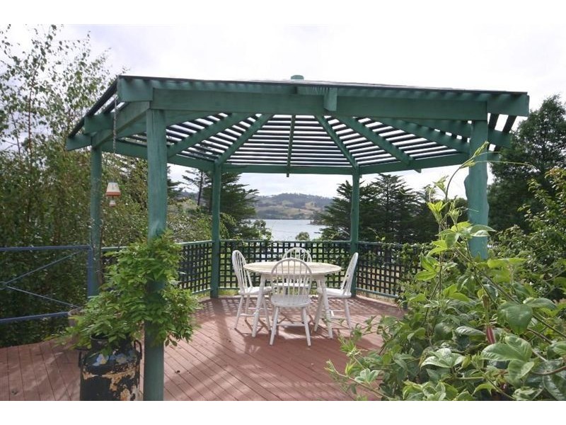 11 Langridge Road, Gardners Bay TAS 7112