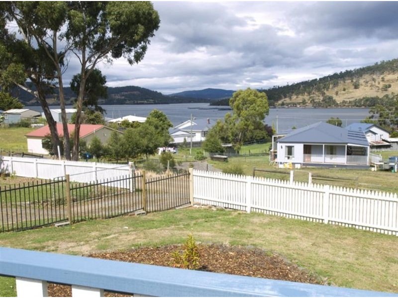 7 Osborne Street, Port Huon TAS 7116